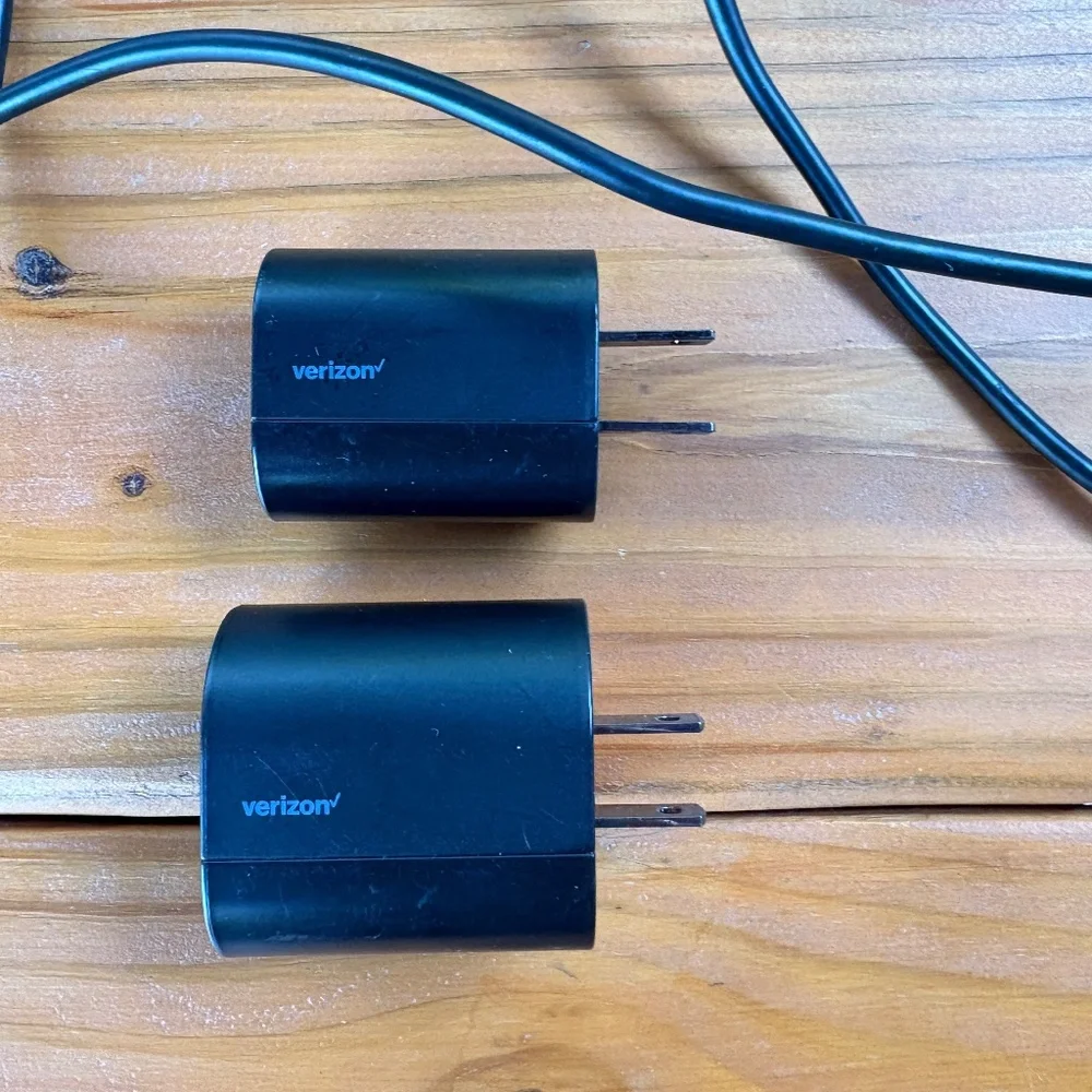 2 Verizon Micro USB to USB Charging Cables and Wall Plugs 6 Feet Each